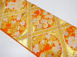 格天井に牡丹・紅葉模様織り出し袋帯